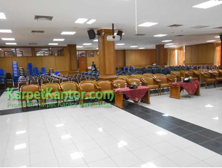 Proyek Pengadaan Karpet Kantor Bupati Penajam Ruang Pertemuan 1 | Karpetkantor.com