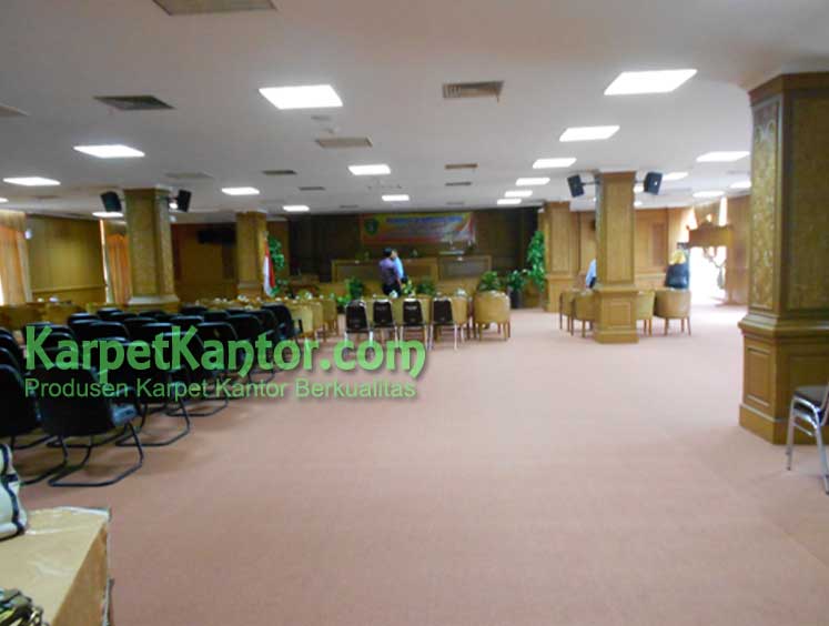 Proyek Pengadaan Karpet Kantor Bupati Penajam Ruang Pertemuan 5 | Karpetkantor.com