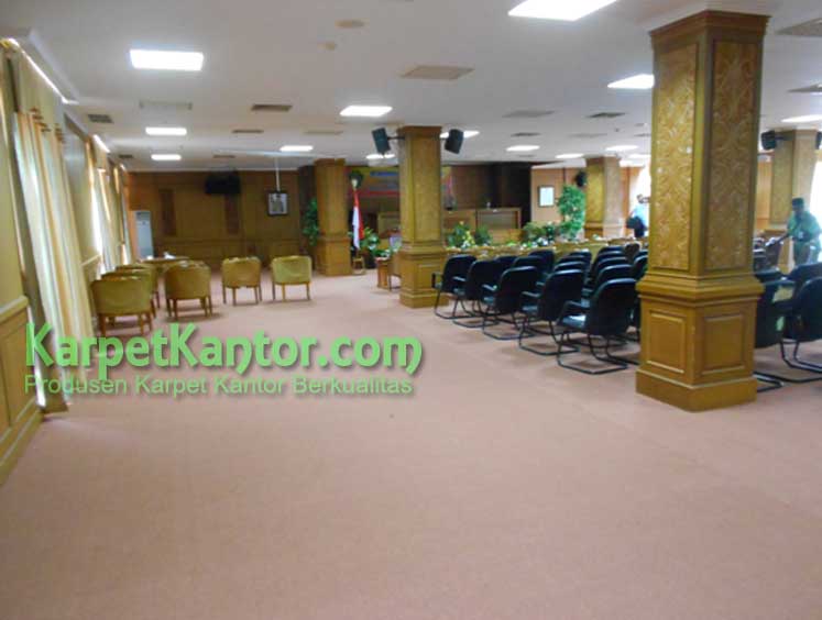 Proyek Pengadaan Karpet Kantor Bupati Penajam Ruang Pertemuan 6 | Karpetkantor.com